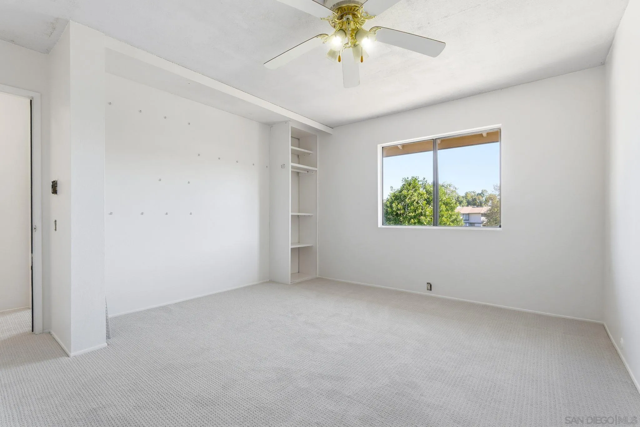 Photo #17: 2600941 Listing: Photo #17