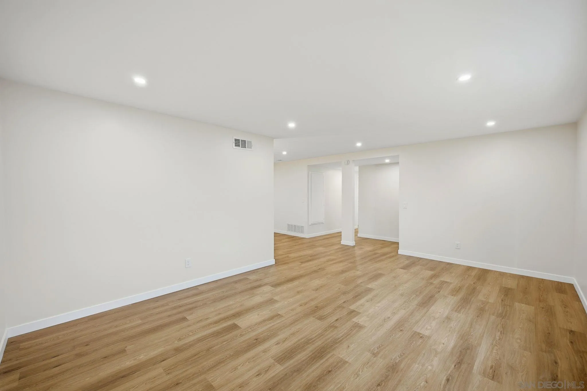 https://cdn.realtyfeed.com/cdn/127/2600942/63984f3da77d431c8e0c6b393deb4a62.webp