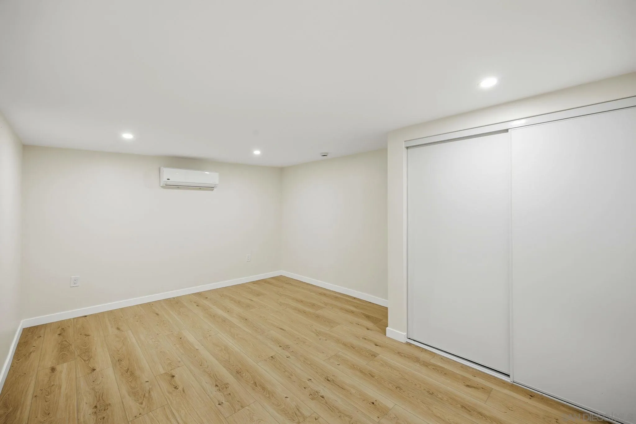https://cdn.realtyfeed.com/cdn/127/2600942/ad037767a6192641d0ab54c0efbbad69.webp