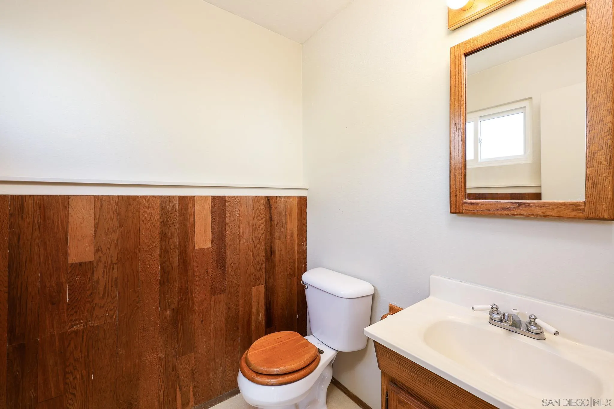 https://cdn.realtyfeed.com/cdn/127/2600943/7c201625155595595a6c04cb4aa3abee.webp