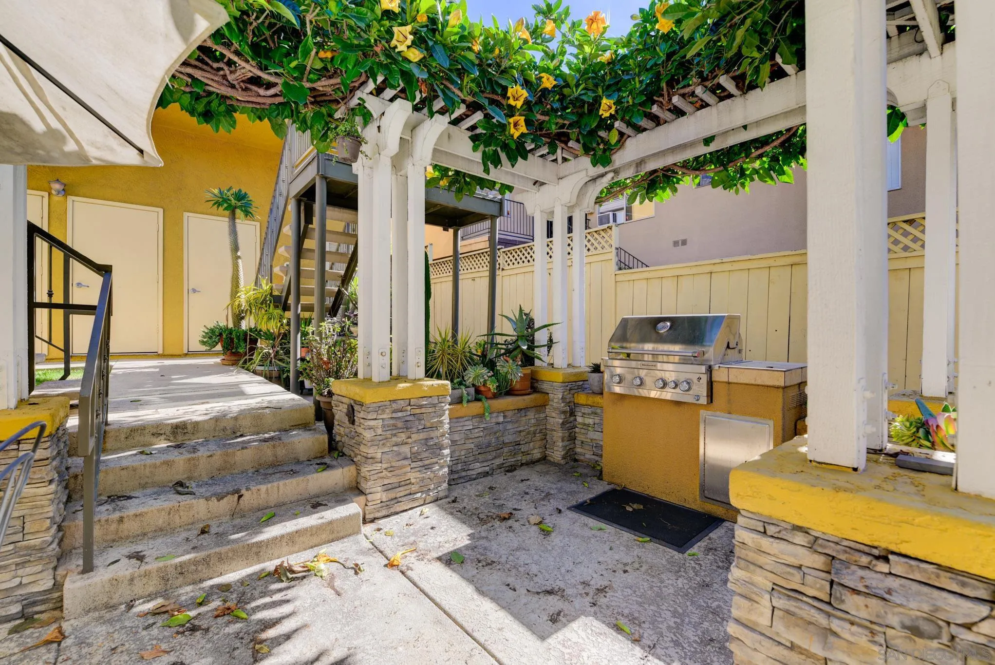 Photo #23: 2600944 Listing: Photo #23