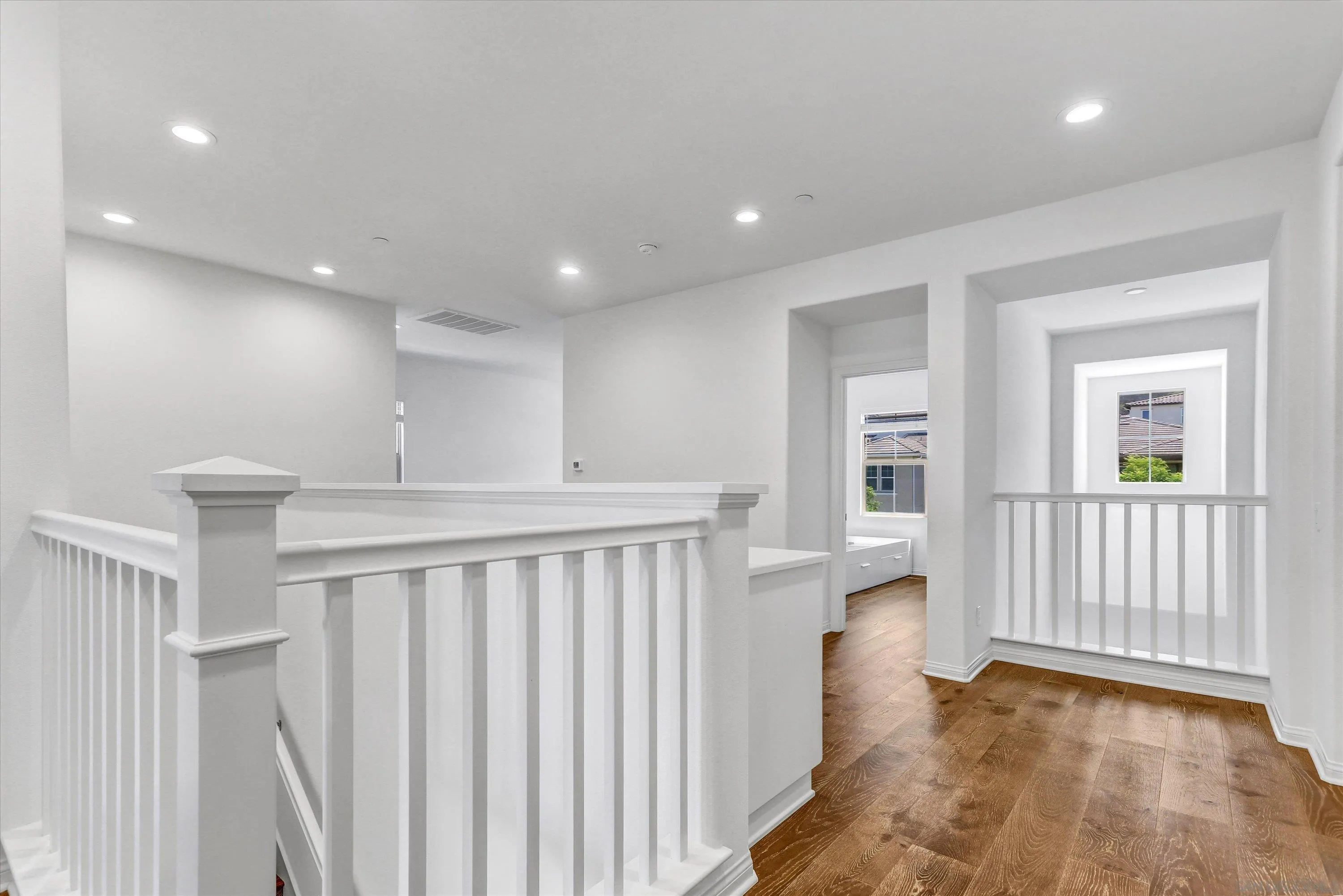 https://cdn.realtyfeed.com/cdn/127/2600945/3a34e5929d28c5b39194fdb6a5ffc892.webp