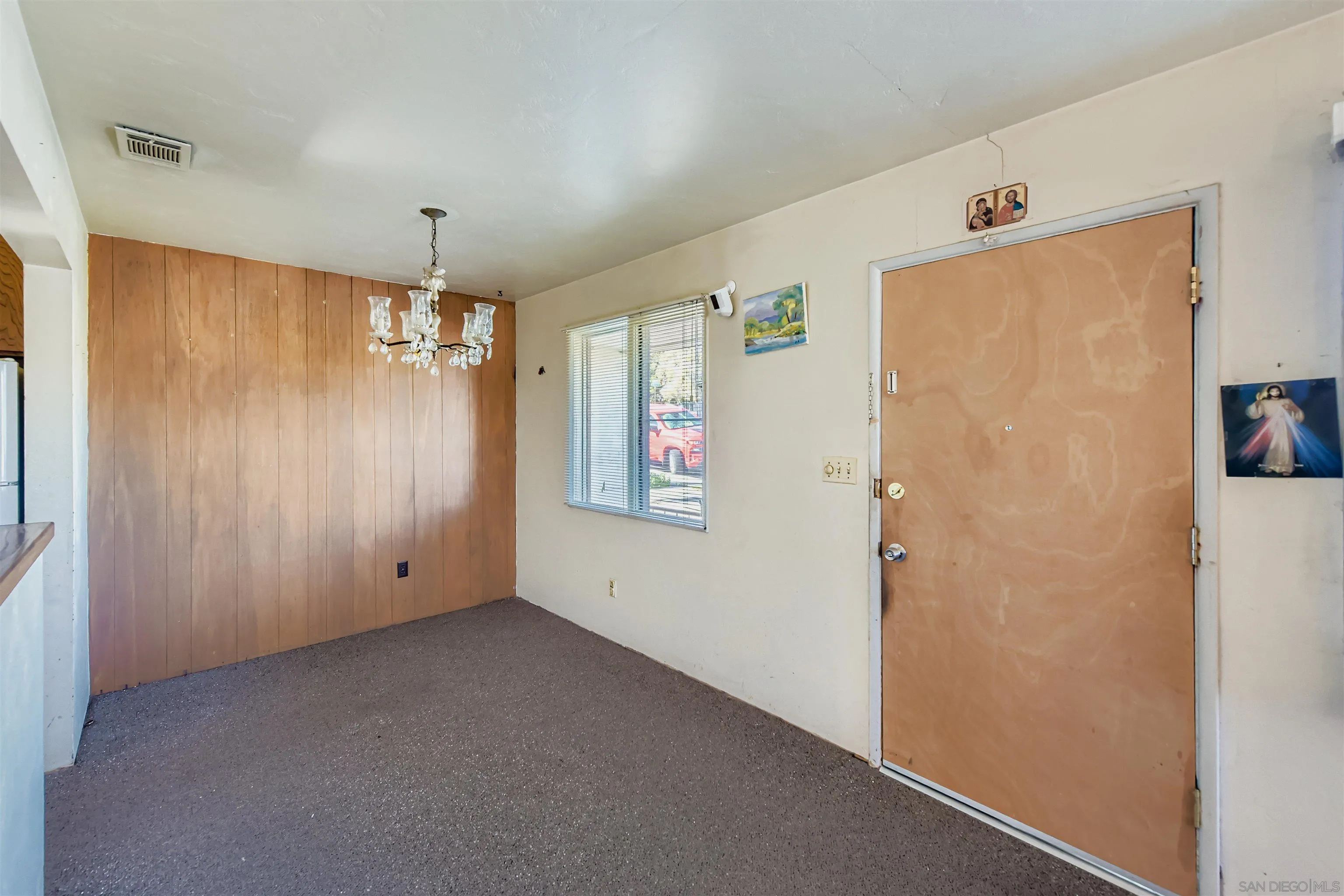 https://cdn.realtyfeed.com/cdn/127/2600946/18db9dba639e50673726ce231d8b776b.webp