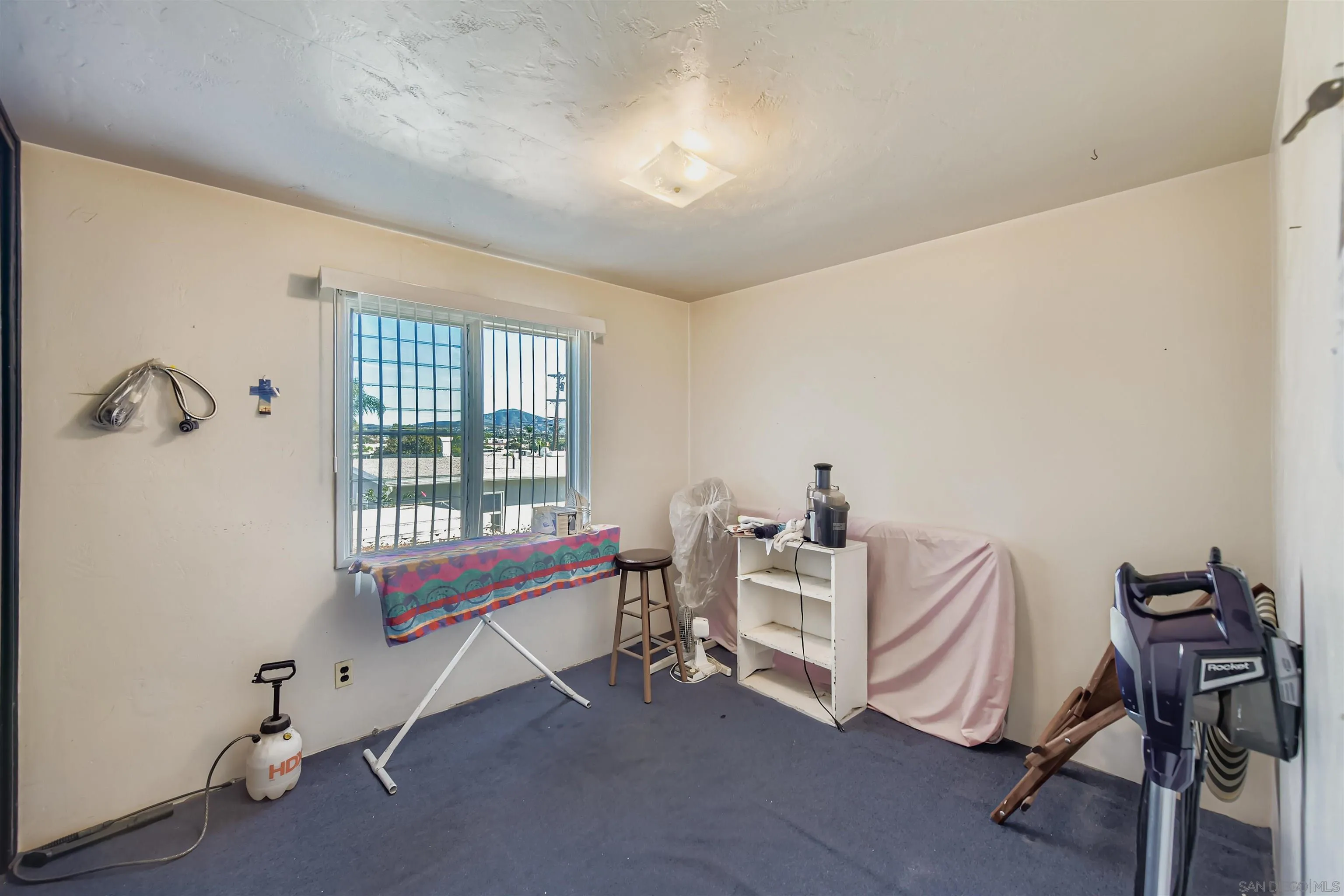 https://cdn.realtyfeed.com/cdn/127/2600946/a7e57da558f5817de1213332244a4196.webp