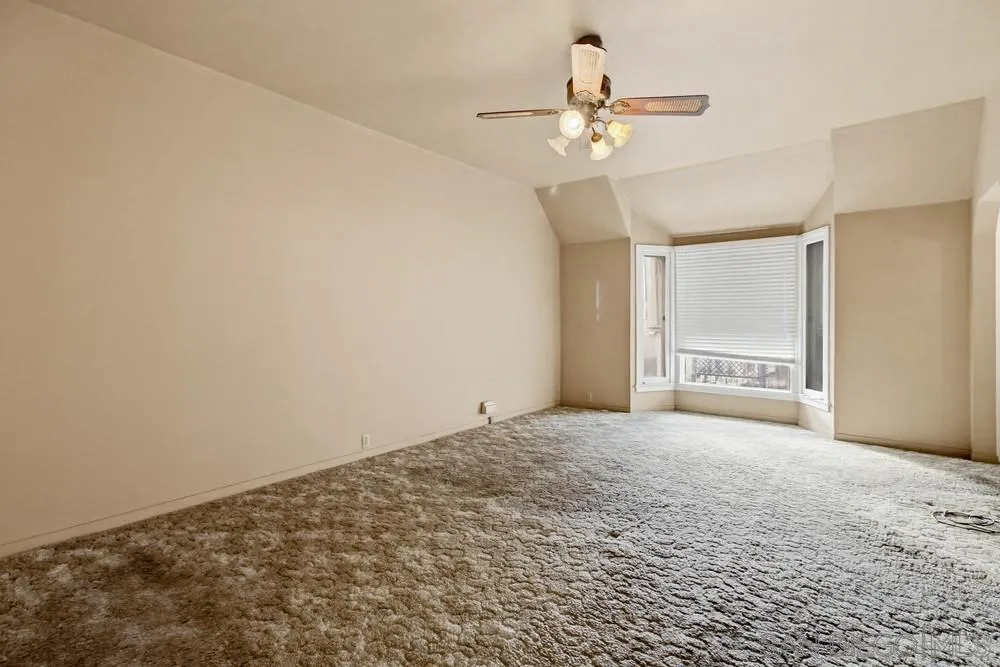 https://cdn.realtyfeed.com/cdn/127/2600951/8e354a823359555bb8c1117c96439998.webp