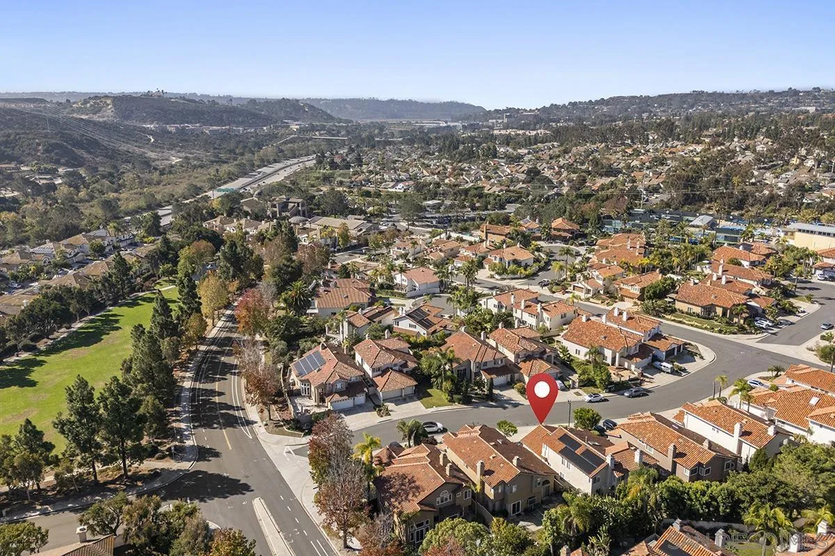 https://cdn.realtyfeed.com/cdn/127/2600956/4914139e171323f271148bb959f543ae.webp
