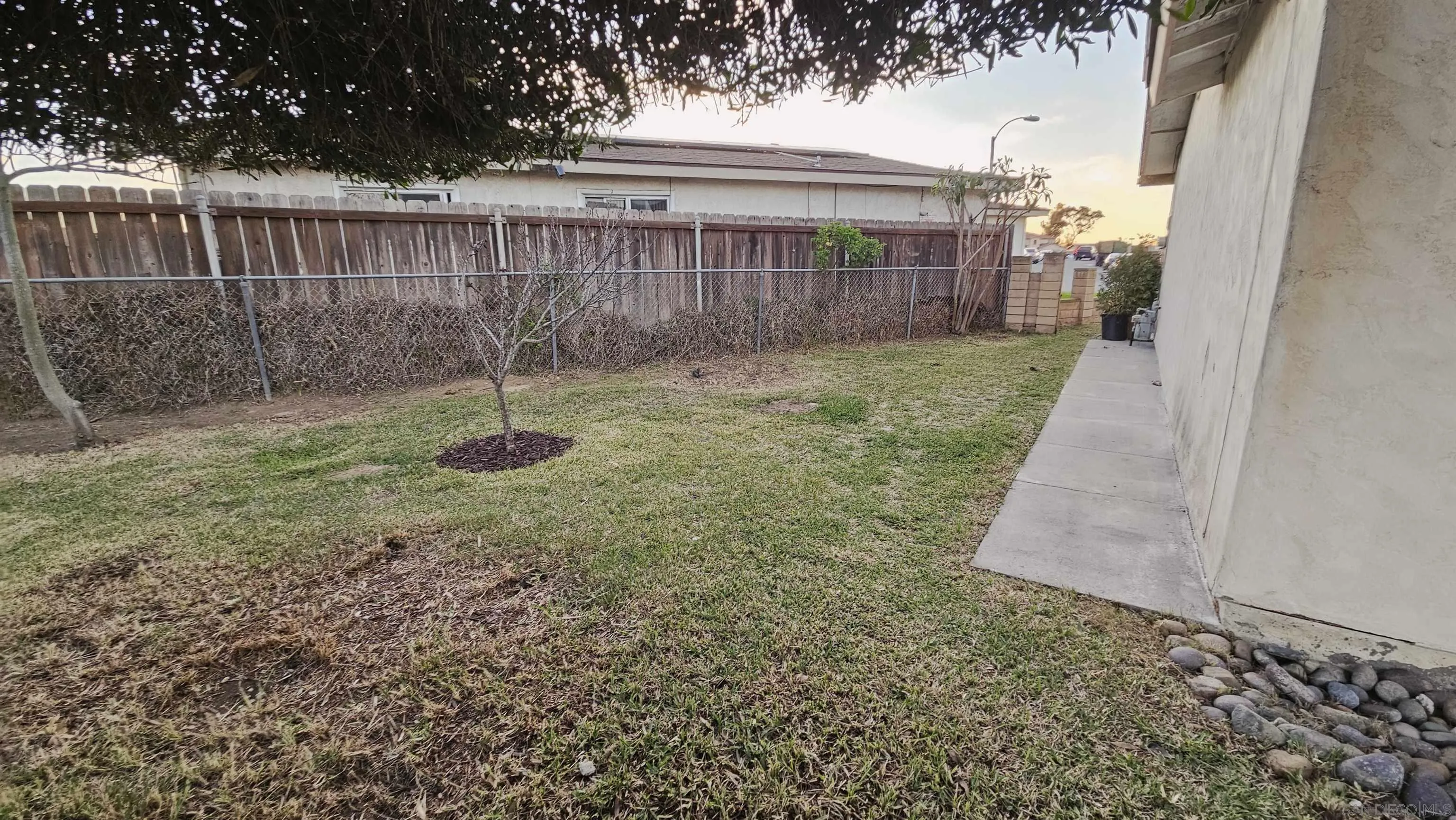 https://cdn.realtyfeed.com/cdn/127/2600958/d13ce396a9bbd96f290d92d6b49863b2.webp