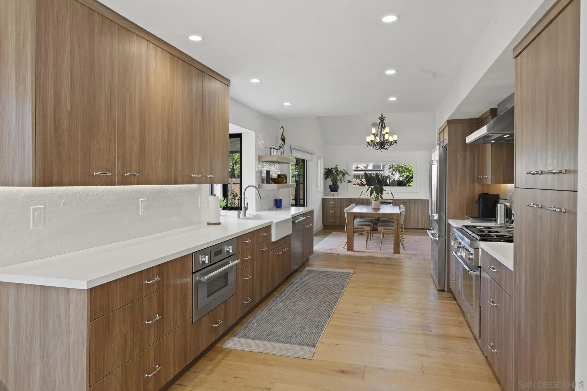 https://cdn.realtyfeed.com/cdn/127/2600966/2c677c7021e9a1f8811d327654f6f16a.webp