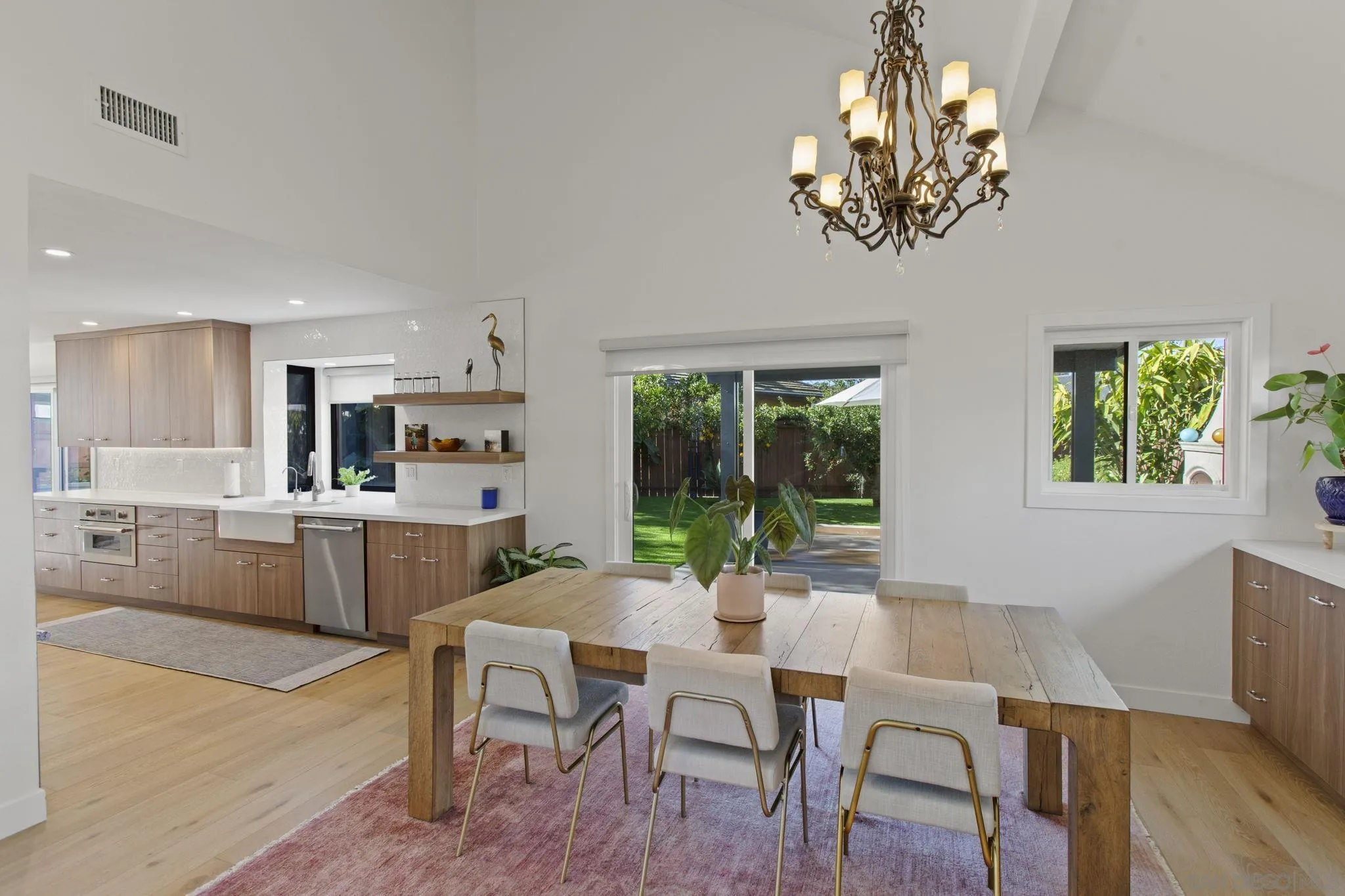 https://cdn.realtyfeed.com/cdn/127/2600966/379338faae7467c45aabc4f83745242b.webp