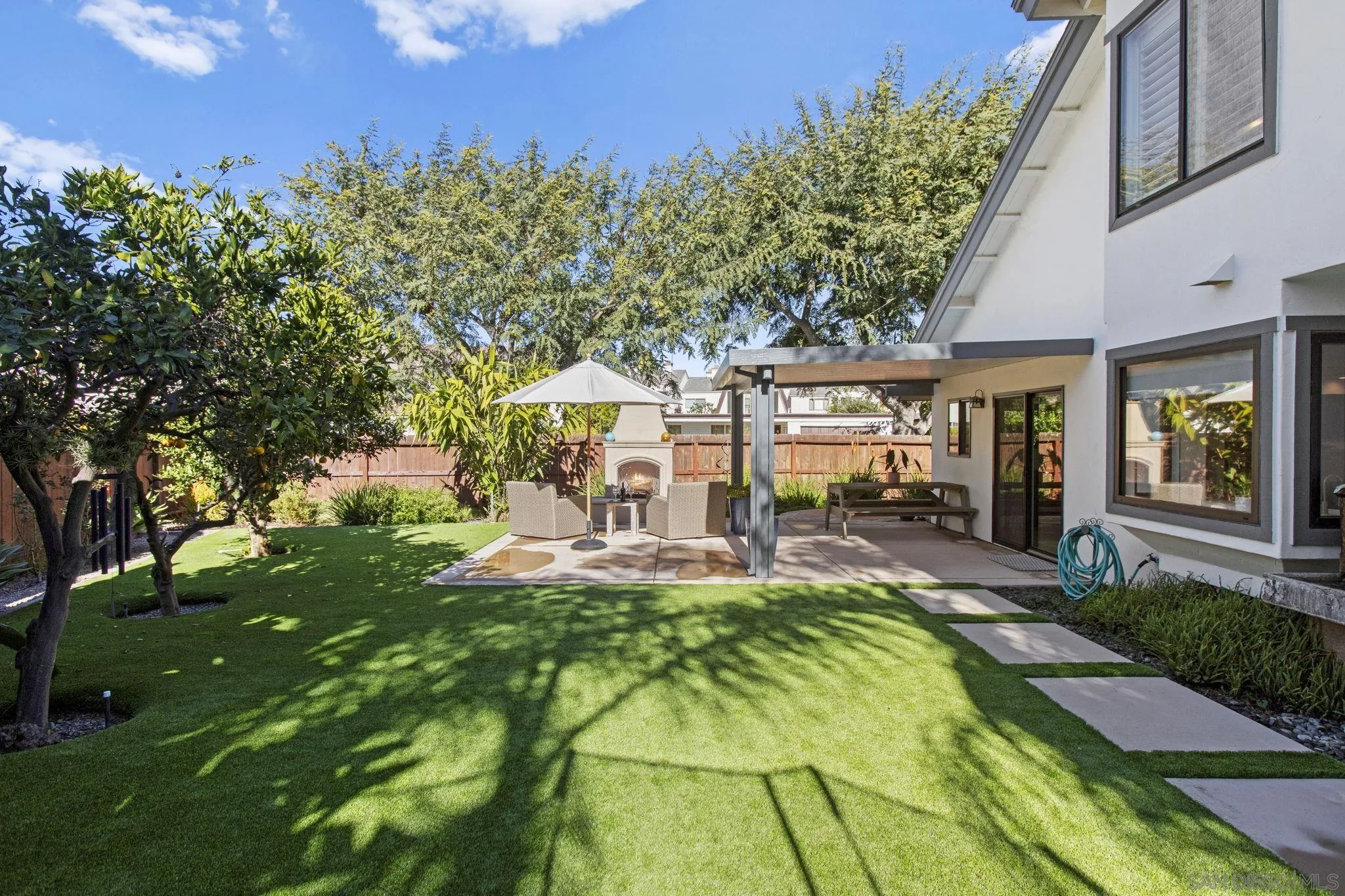 https://cdn.realtyfeed.com/cdn/127/2600966/c8239e36b117ac21b95598183cb6417e.webp