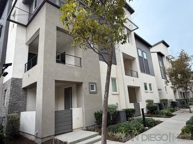 2275 Element Way Unit 5, Chula Vista, CA 91915 - Photo 2 of 39, Chula Vista, CA