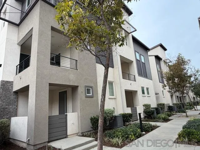2275 Element Way Unit 5, Chula Vista, CA 91915 - Main photo, Chula Vista, CA