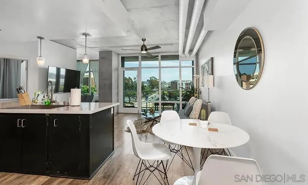 Photo #21: 2600973 Listing: Photo #21