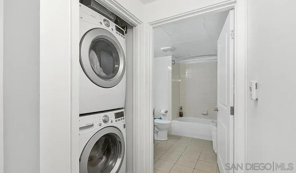 Photo #10: 2600973 Listing: Photo #10