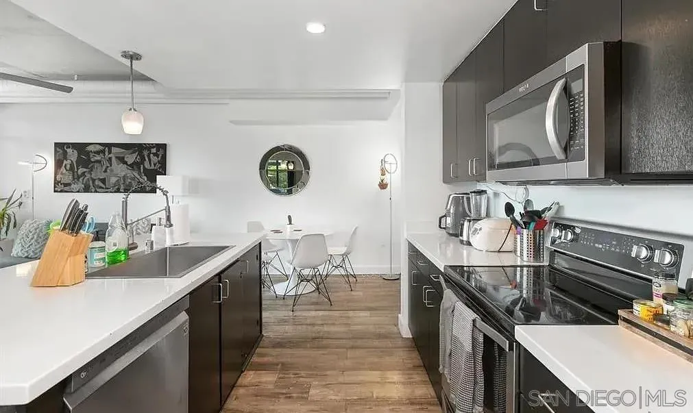 Photo #15: 2600973 Listing: Photo #15