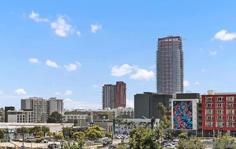 Photo #4: 2600973 Listing: Photo #4