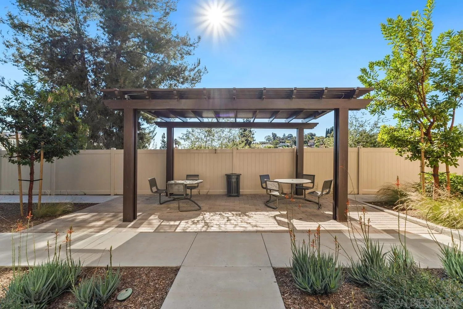 Photo #43: 2600976 Listing: Photo #43