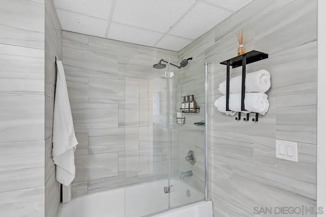 Photo #30: 2600985 Listing: Photo #30