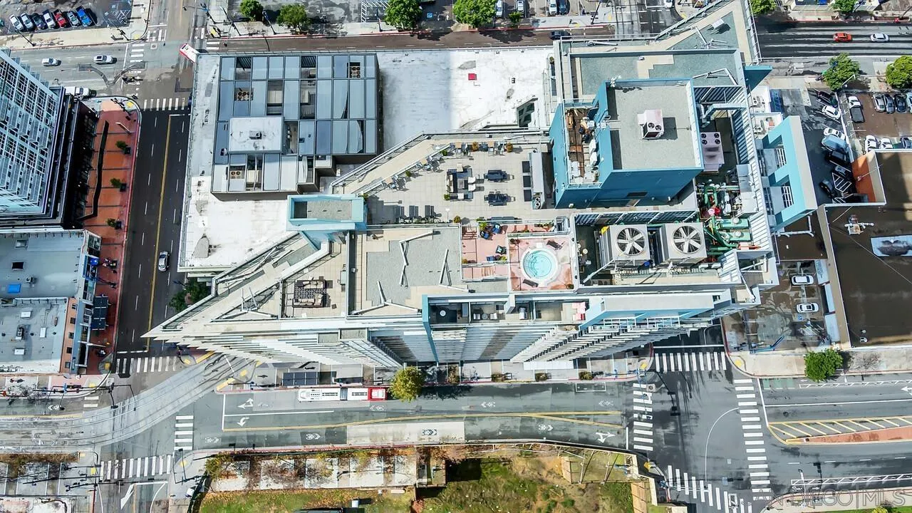 Photo #53: 2600985 Listing: Photo #53