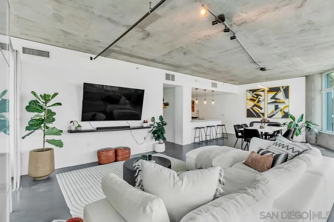 Photo #15: 2600985 Listing: Photo #15