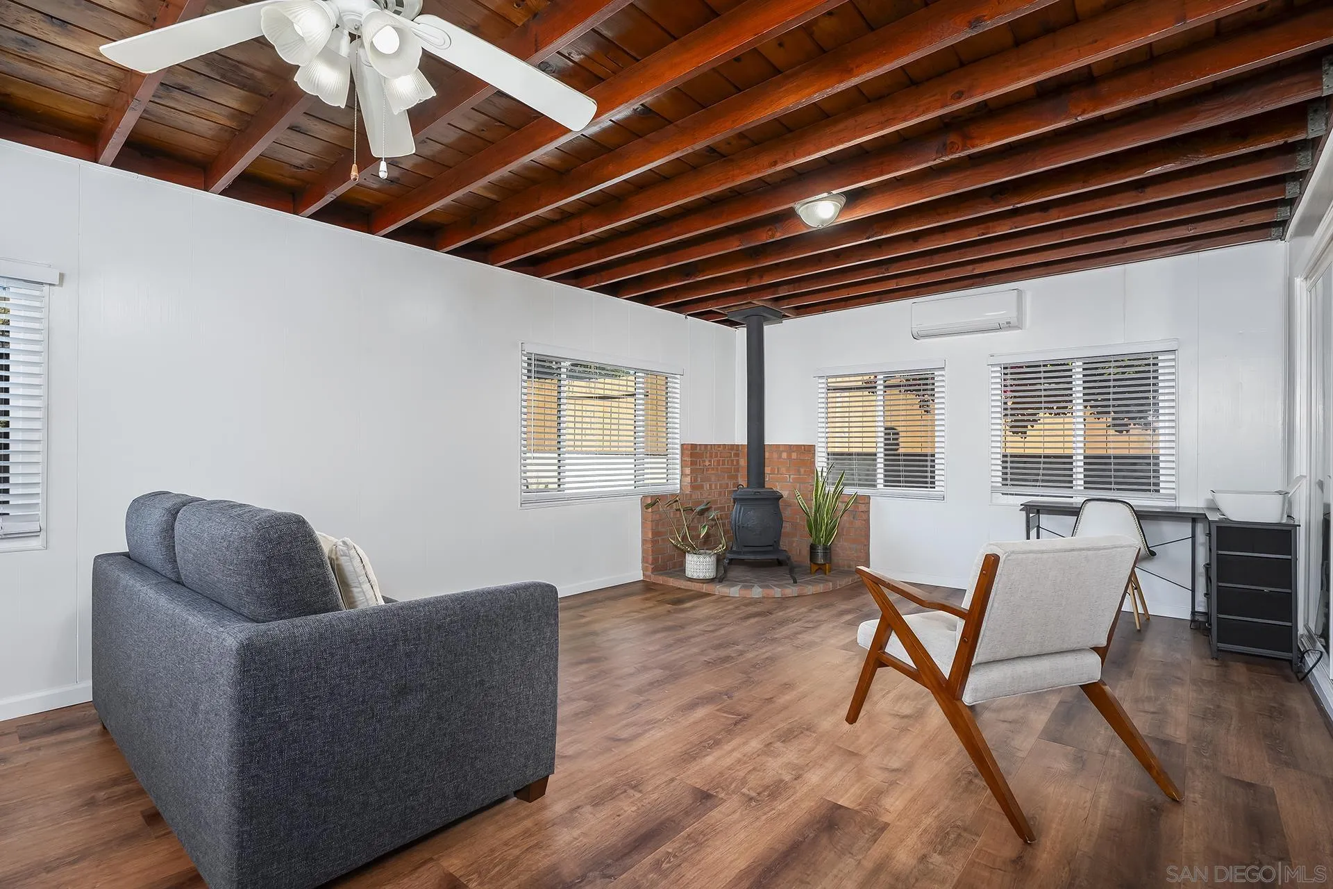 https://cdn.realtyfeed.com/cdn/127/2600987/31d58e8f991839800f8690fcb50874d5.webp