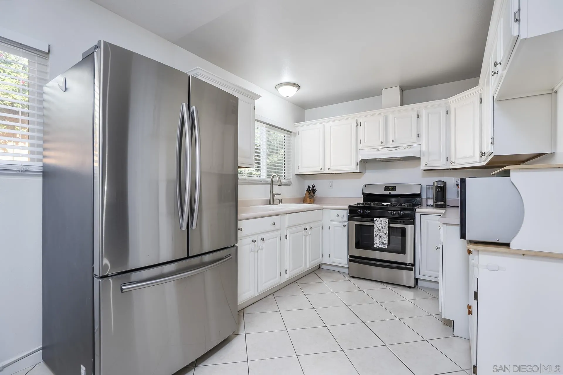 https://cdn.realtyfeed.com/cdn/127/2600987/5b0c7128daa18779871437da79746260.webp