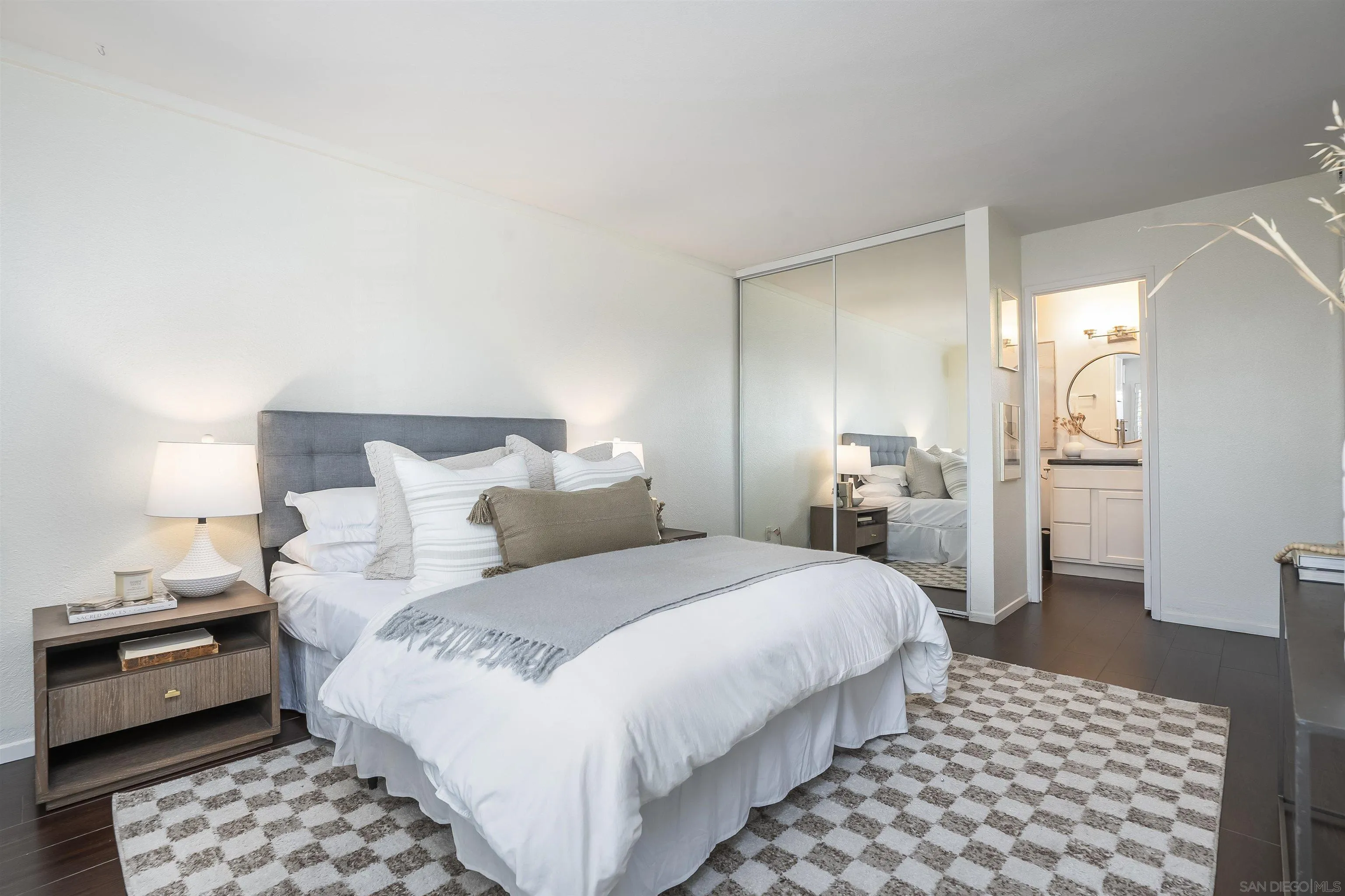 Photo #13: 2600988 Listing: Photo #13