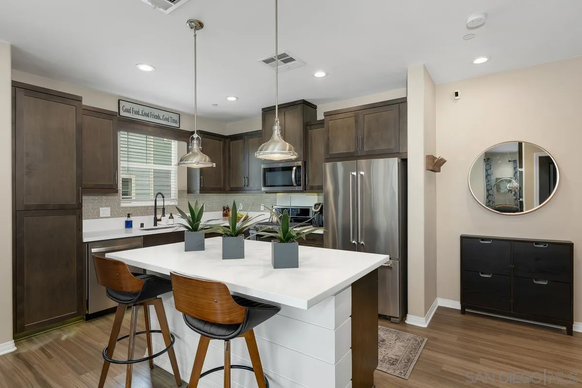 Photo #2: 2600989 Listing: Photo #2