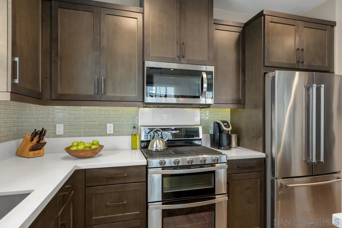 Photo #4: 2600989 Listing: Photo #4