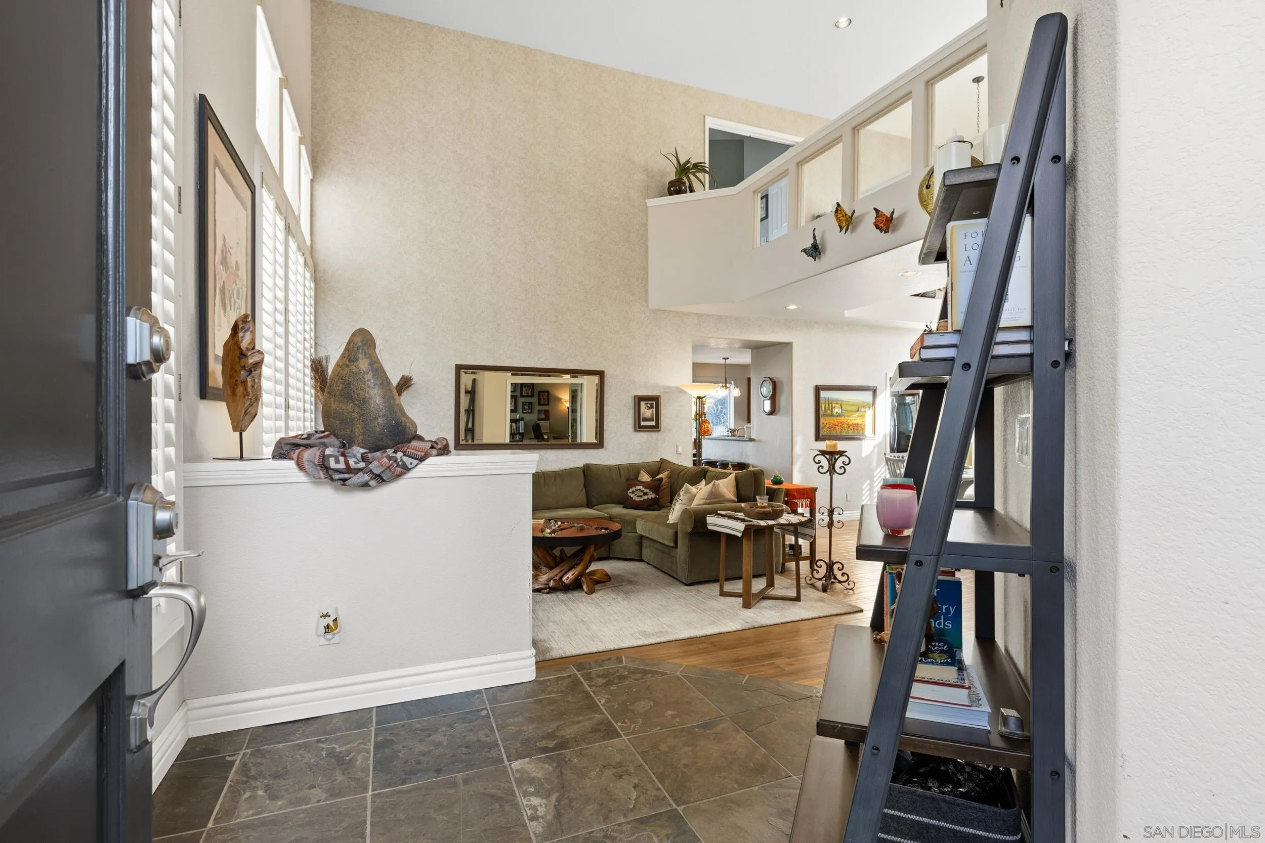 https://cdn.realtyfeed.com/cdn/127/2600993/b230ccbf70302303ee220ae170322f05.webp