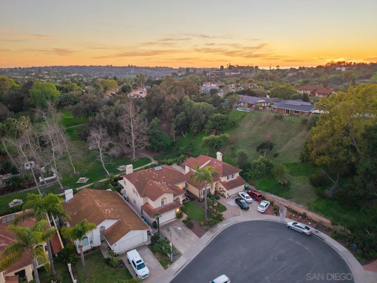 https://cdn.realtyfeed.com/cdn/127/2600996/2727668ec60c225d505c6b4ac540f7b6.webp