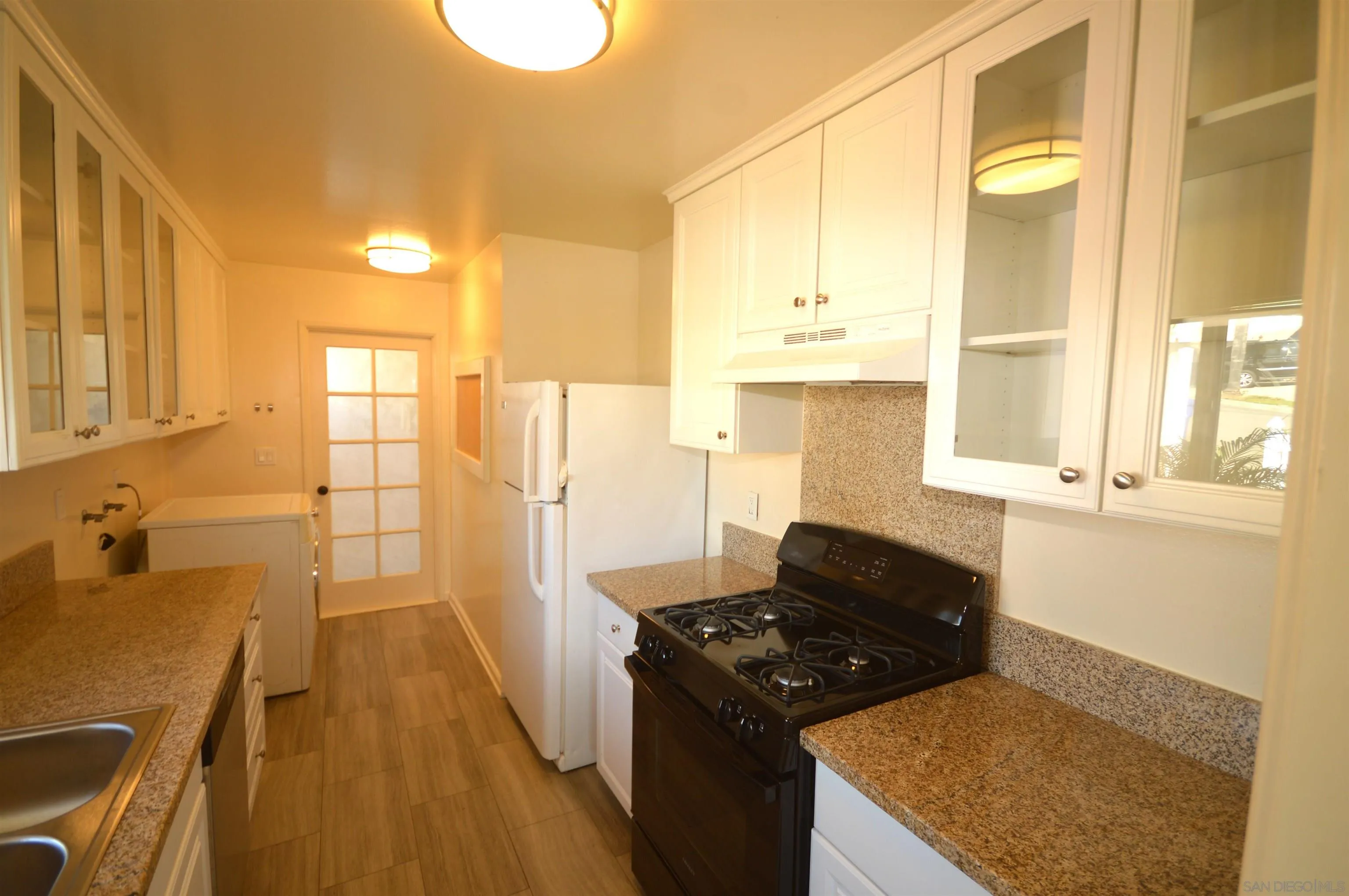 https://cdn.realtyfeed.com/cdn/127/2601014/ff968fe10aa94990e63969ba5521893b.webp