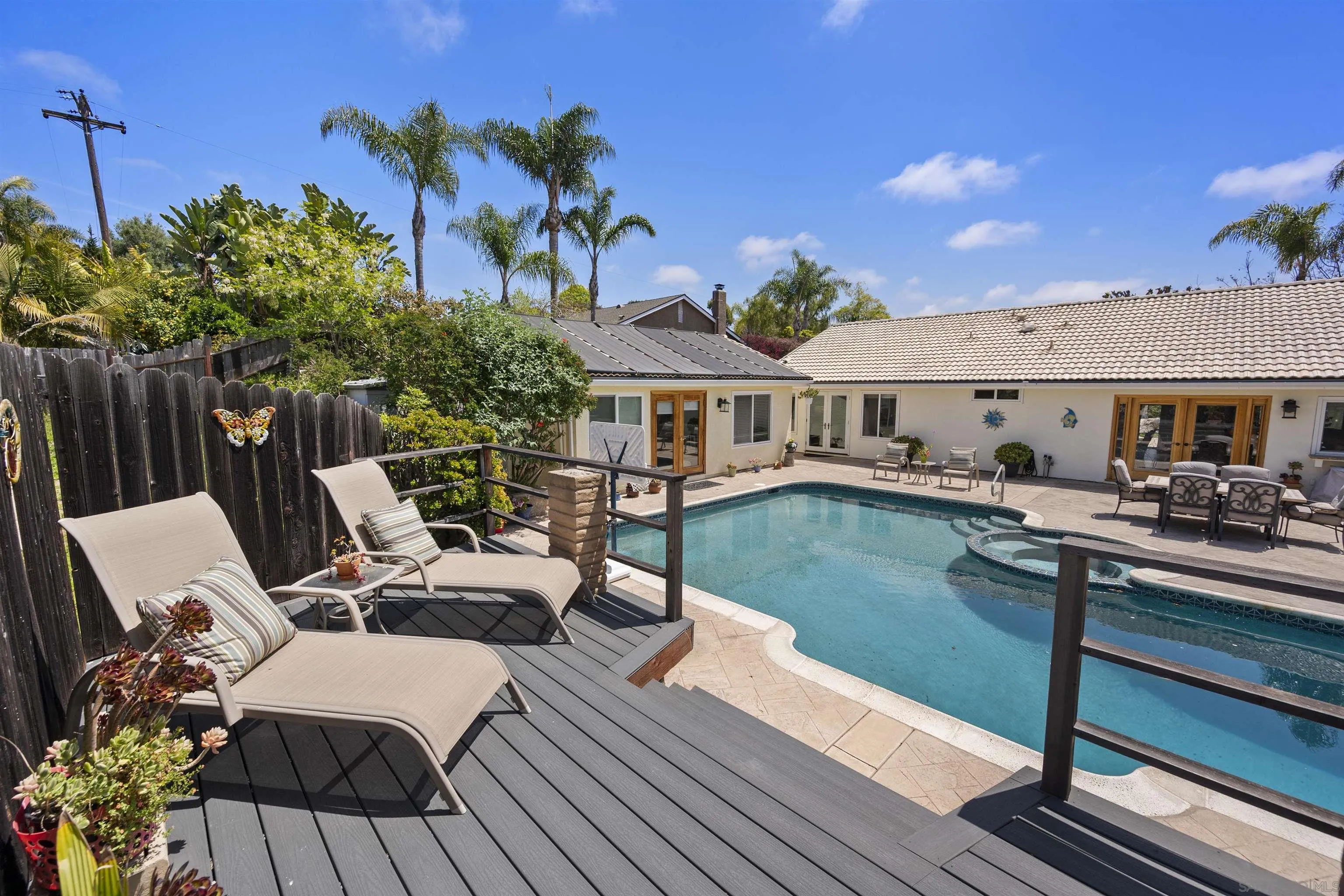 https://cdn.realtyfeed.com/cdn/127/2601016/0a8661b024b13453c36e1ed0f307060d.webp