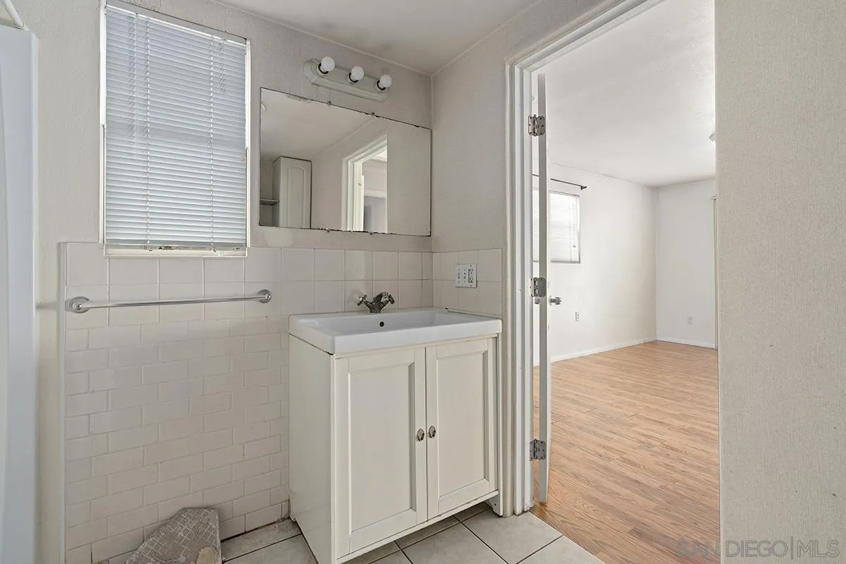 https://cdn.realtyfeed.com/cdn/127/2601017/9b923985cd30fd6ef914469311b6c768.webp