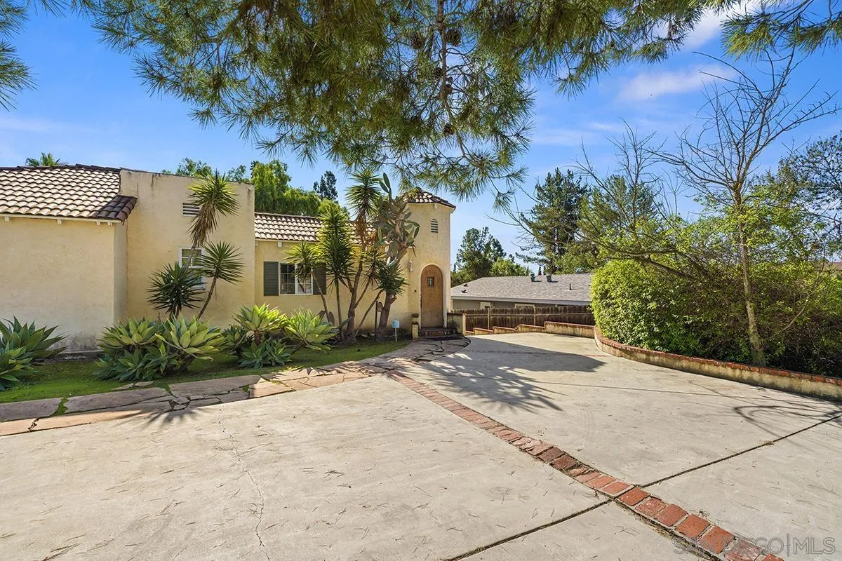 https://cdn.realtyfeed.com/cdn/127/2601017/e1e3d9078604989418a971ca5de194e0.webp