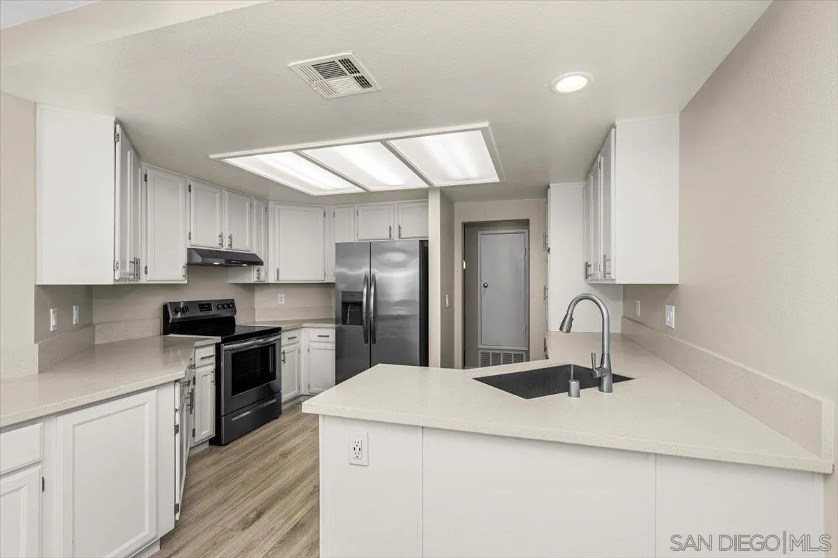 Photo #24: 2601019 Listing: Photo #24