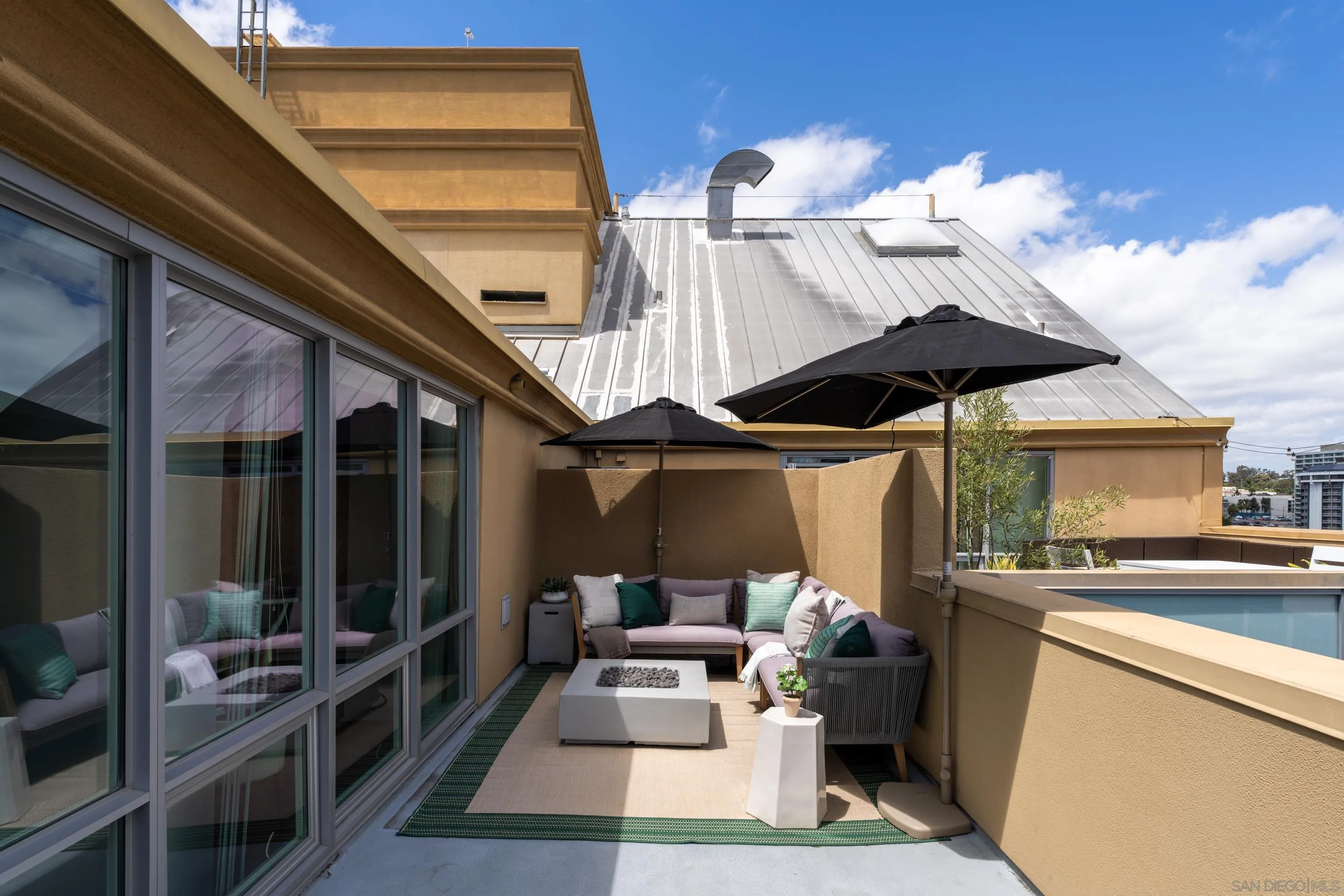 https://cdn.realtyfeed.com/cdn/127/2601020/ac39c8d1996699ee3086db5e8c9e8b6c.webp