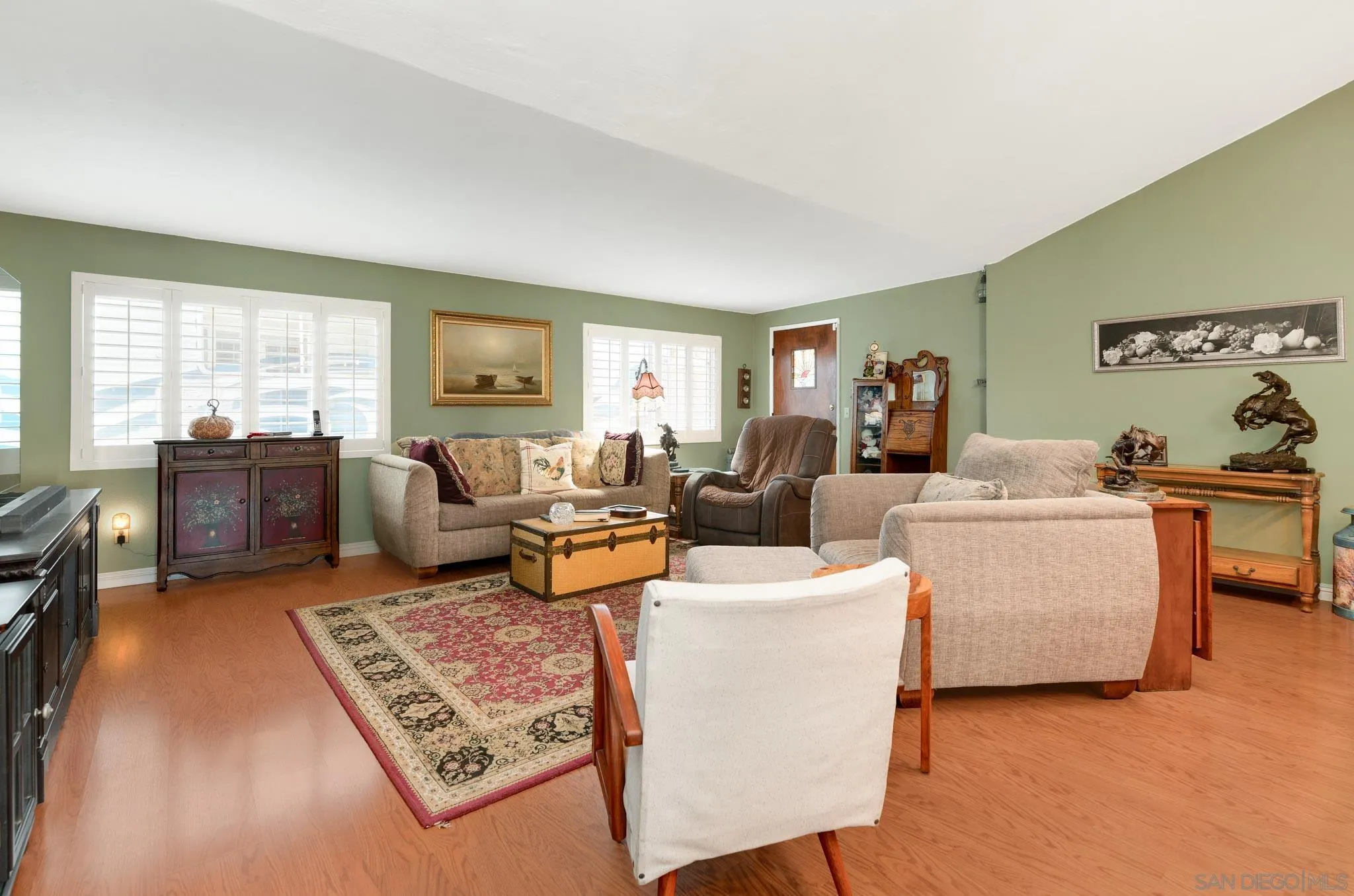 https://cdn.realtyfeed.com/cdn/127/2601025/347b86546b42a7bab64197796714e4c4.webp