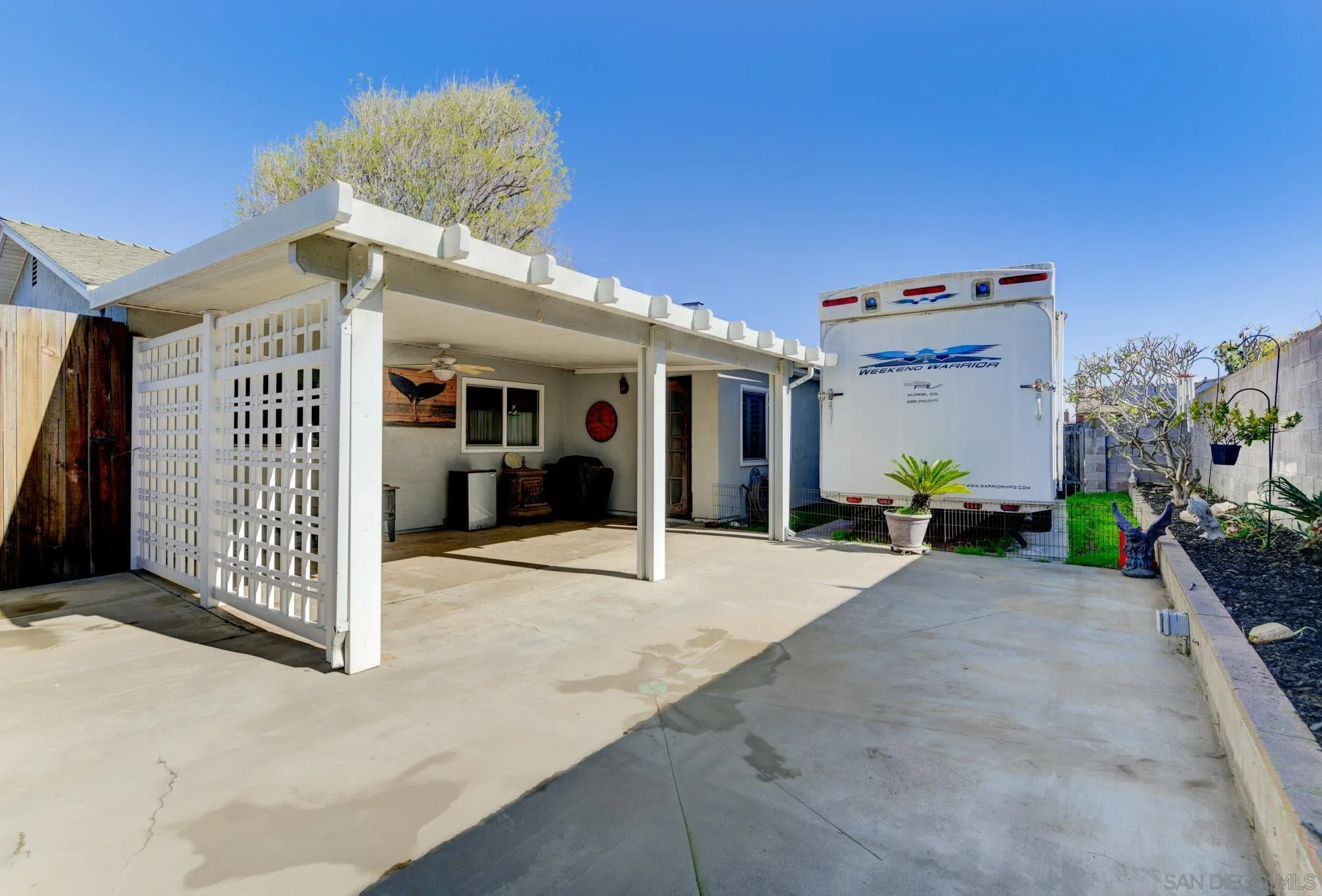 https://cdn.realtyfeed.com/cdn/127/2601025/d666015328acbb3290b3f041e99ac48f.webp