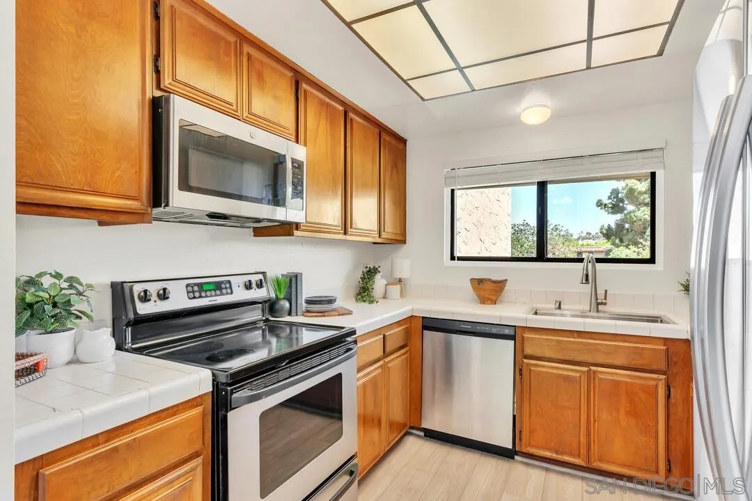 Photo #2: 2601028 Listing: Photo #2