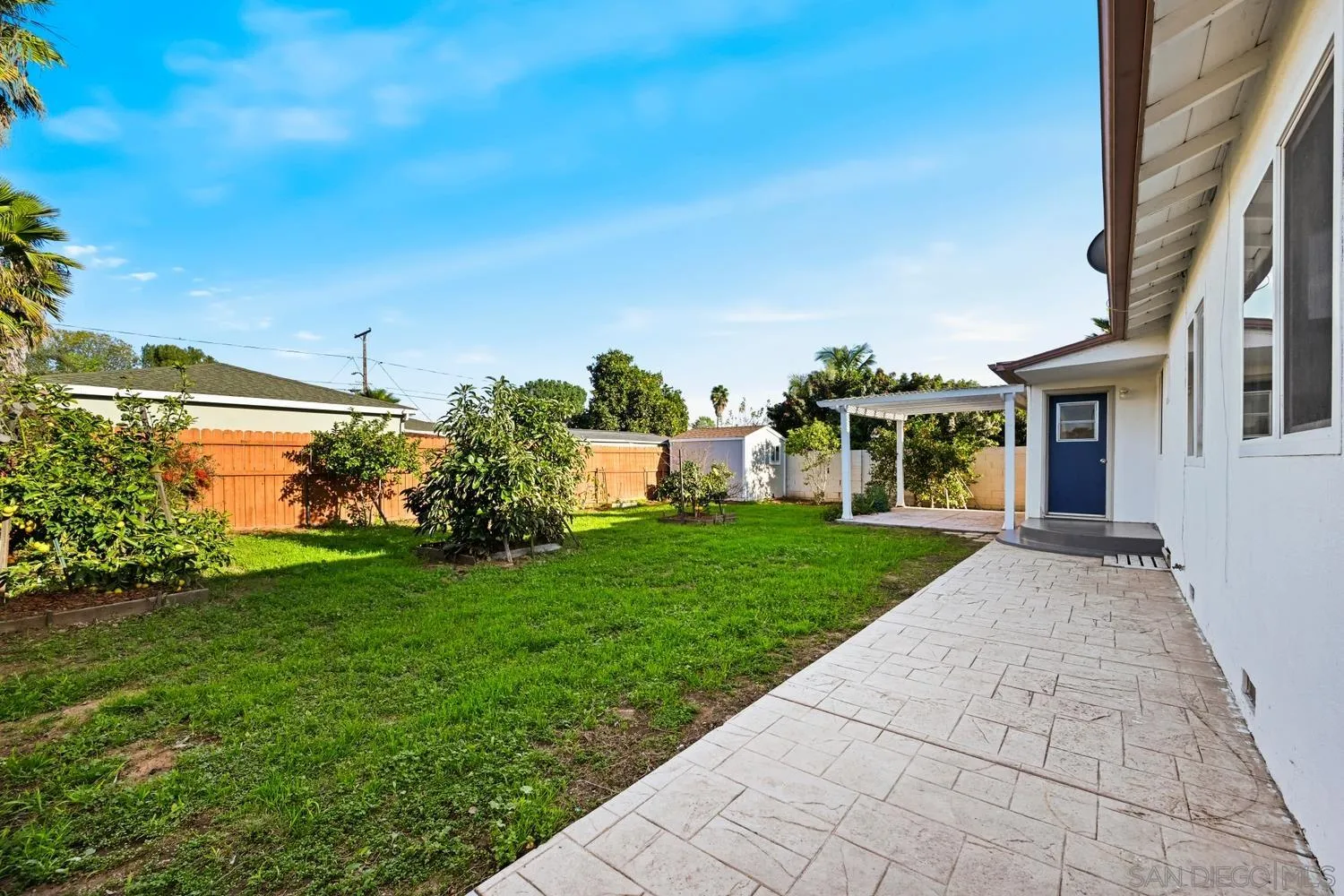 https://cdn.realtyfeed.com/cdn/127/2601032/8b11998259b8032faddb73be443cb622.webp