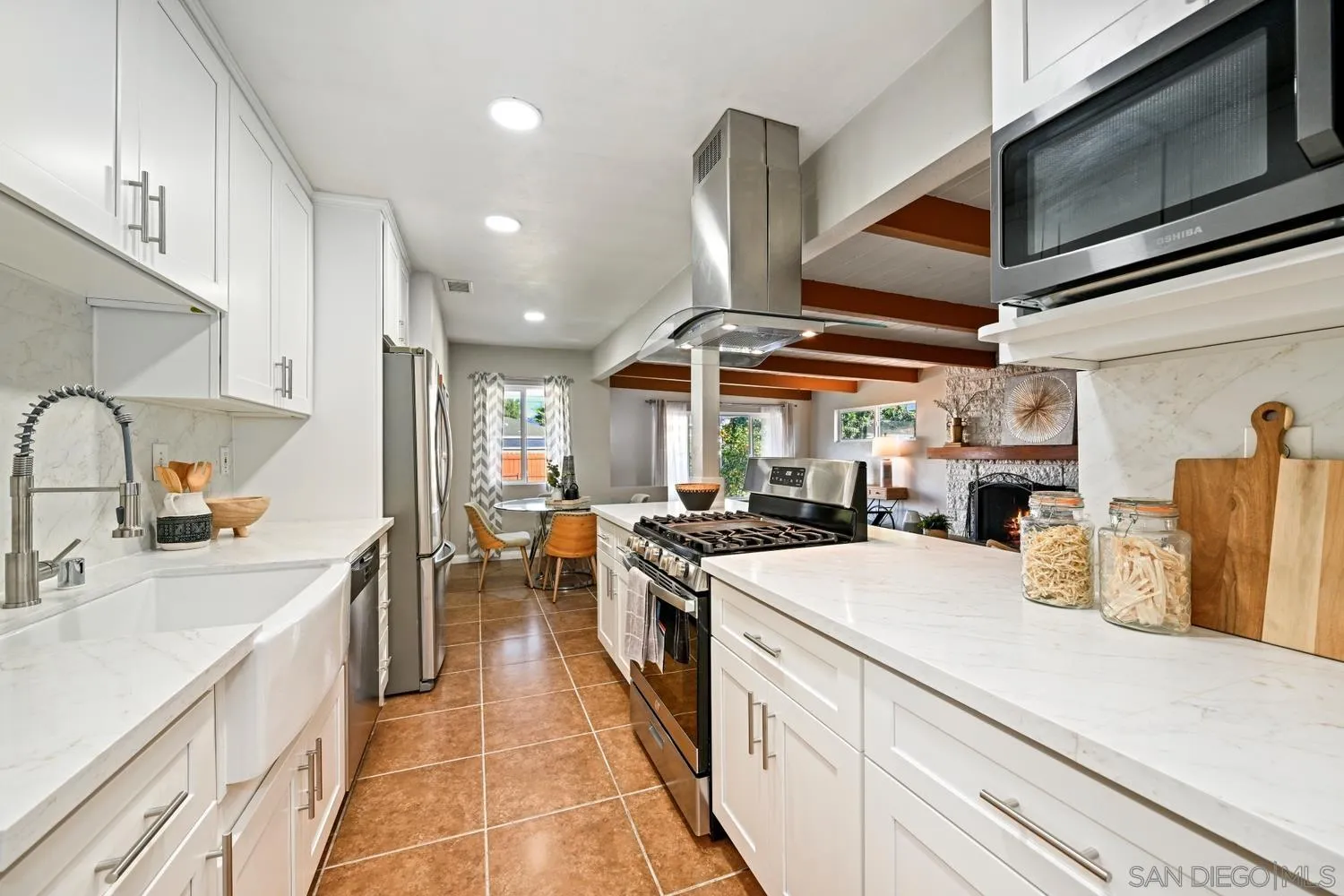 https://cdn.realtyfeed.com/cdn/127/2601032/f6a608ef21e6f4ba3b930275370df46a.webp