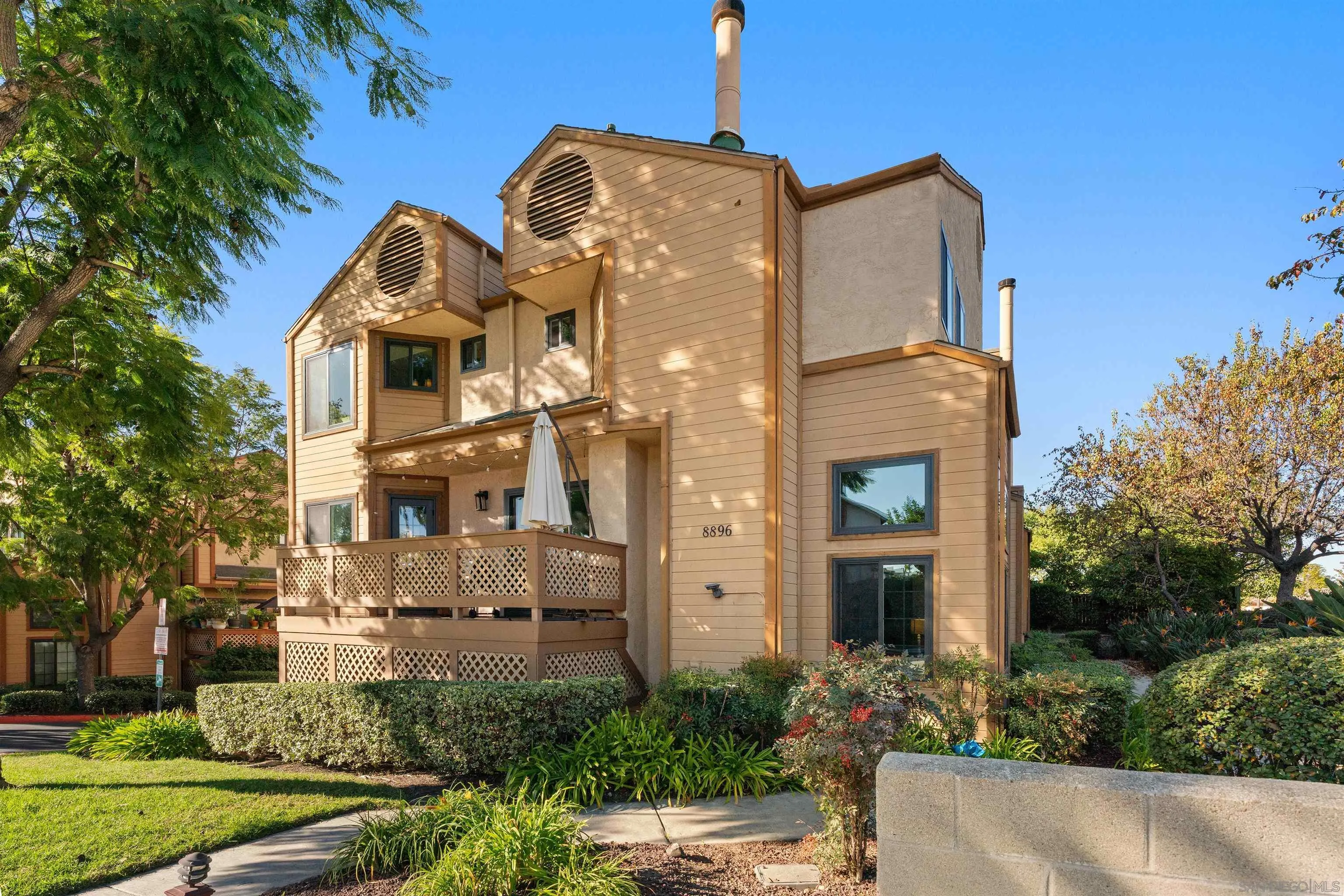 https://cdn.realtyfeed.com/cdn/127/2601035/6242916e9f114f1662327768ca46c255.webp