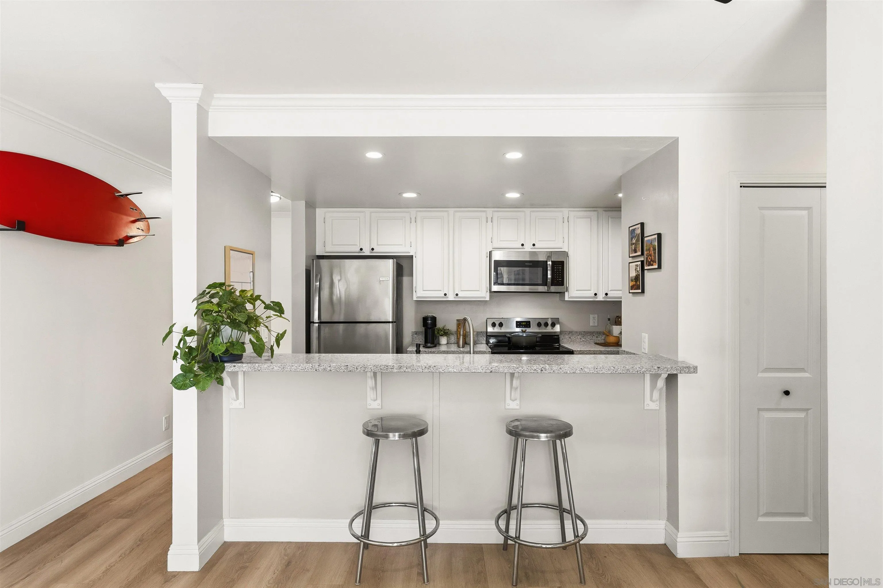 Photo #5: 2601037 Listing: Photo #5