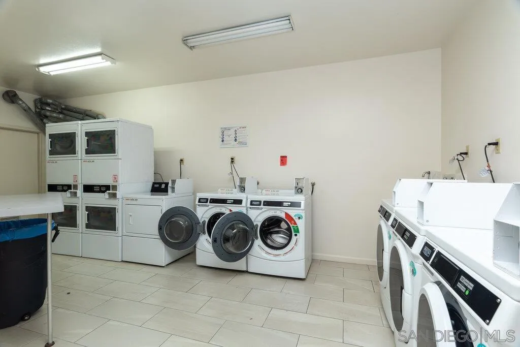 Photo #22: 2601040 Listing: Photo #22