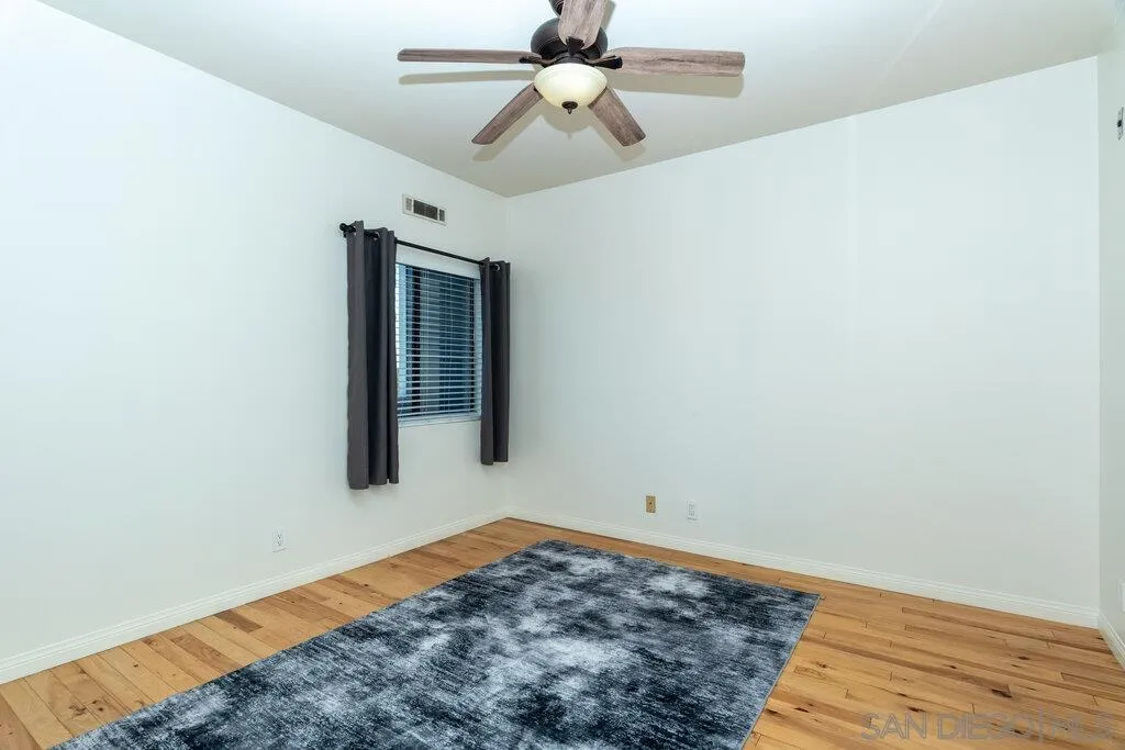 Photo #14: 2601040 Listing: Photo #14