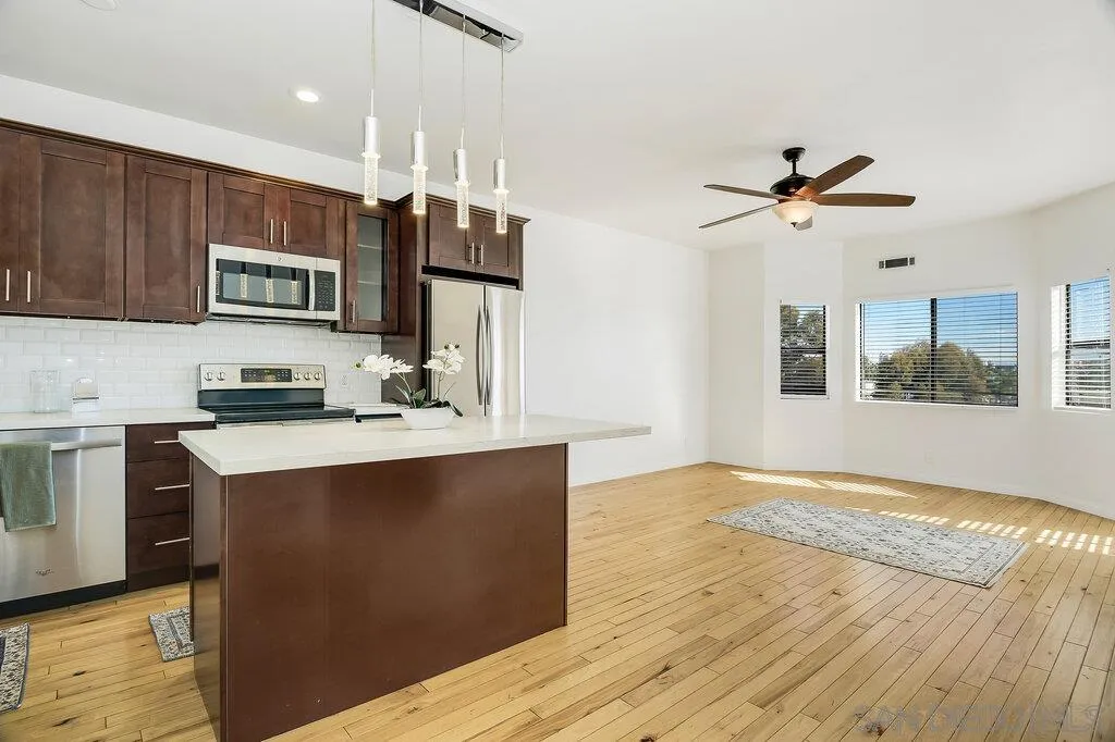 Photo #5: 2601040 Listing: Photo #5