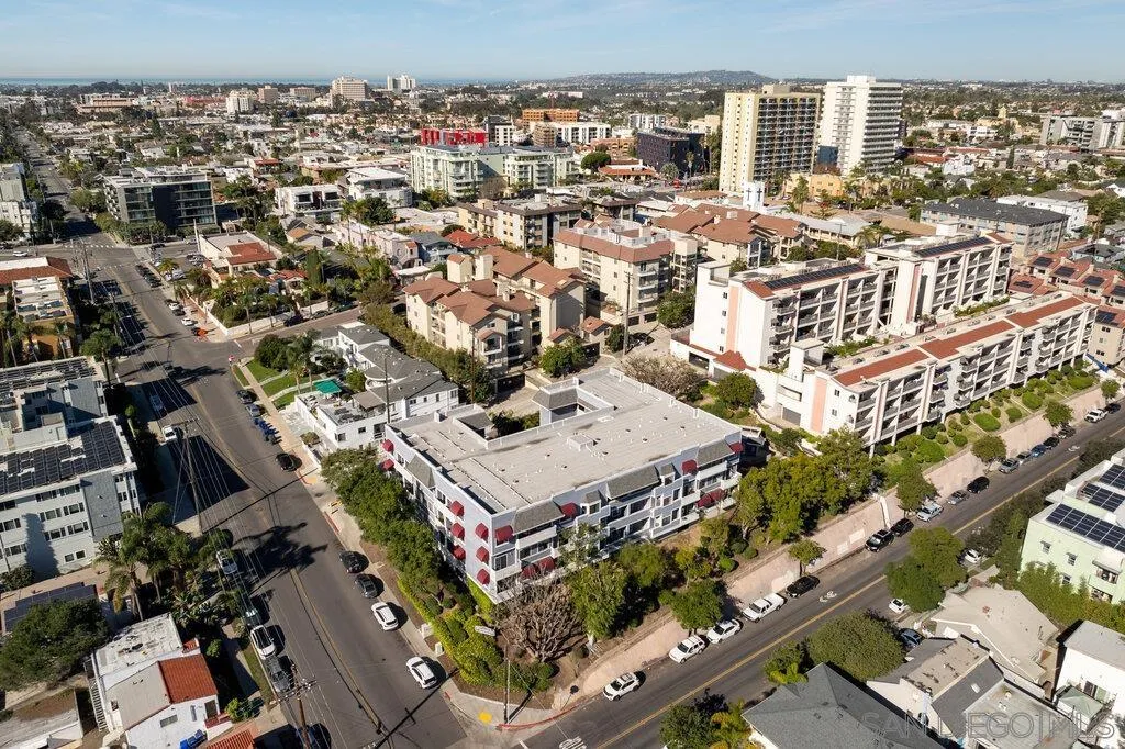 Photo #30: 2601040 Listing: Photo #30