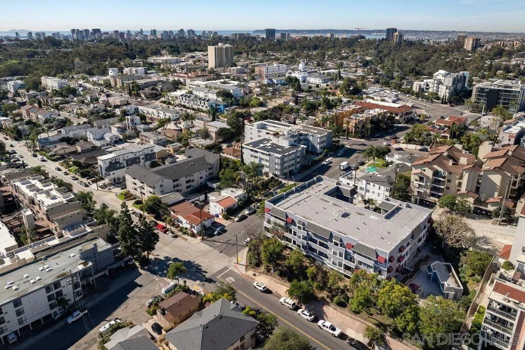 Photo #40: 2601040 Listing: Photo #40