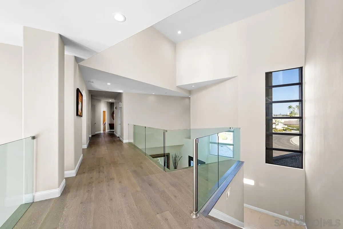 https://cdn.realtyfeed.com/cdn/127/2601042/c956523fed33c49883951b04c1895e97.webp